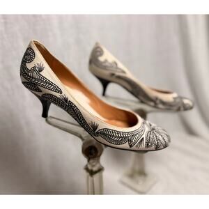 Sergio Rossi Italian Cream Canvas Black Palm Leaf Embroidery Kitten Heel
Size 40